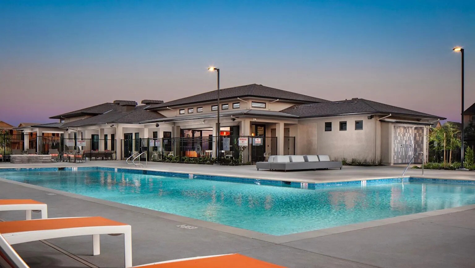 Building Photo - 3050 Lupita Pepper Walk