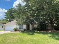 Building Photo - 1373 Fairfield Dr