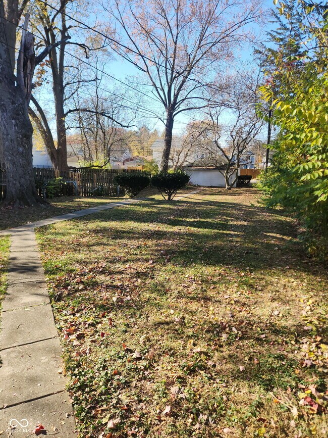 Building Photo - 5446 N College Ave