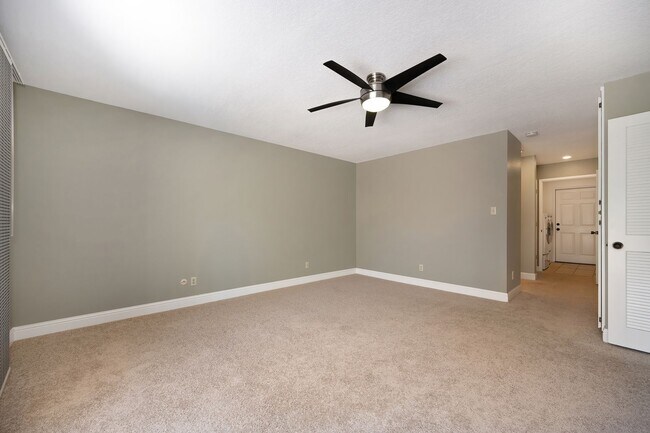 Building Photo - South Auburn Gem! Stylish 2BR Townhome in Quiet, Neighborhood