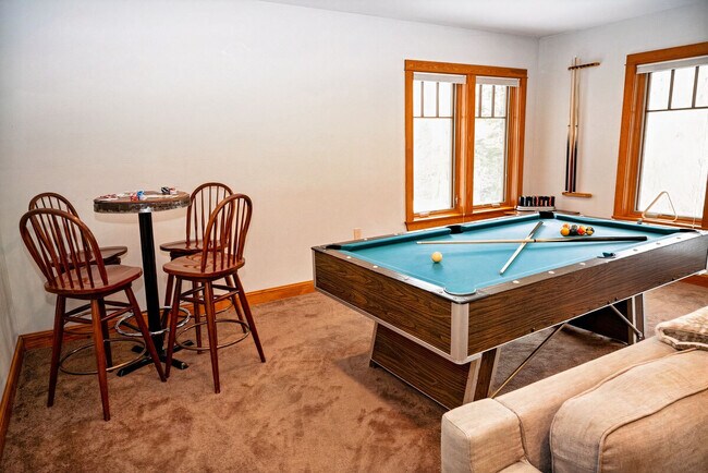 Building Photo - 196 Black Mountain Rd