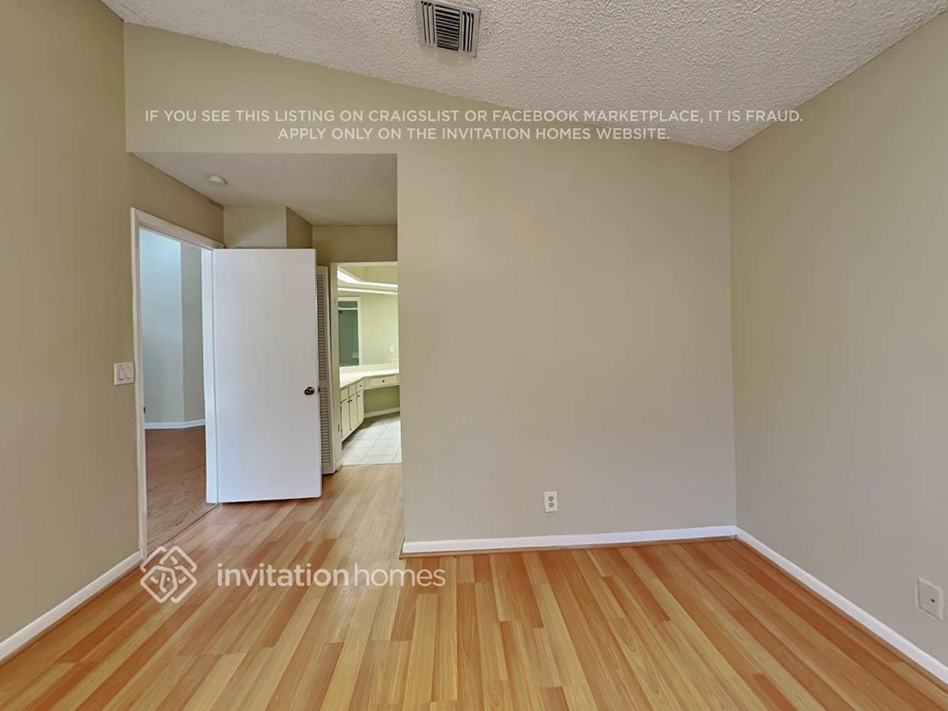 Building Photo - 1930 NW 39th Ave