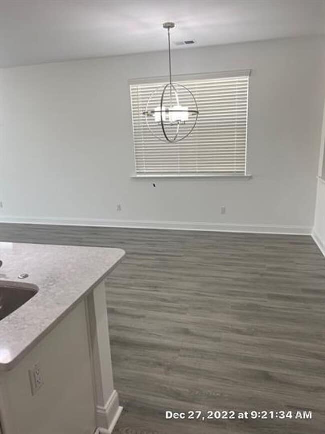Building Photo - 1696 Shoreside Dr
