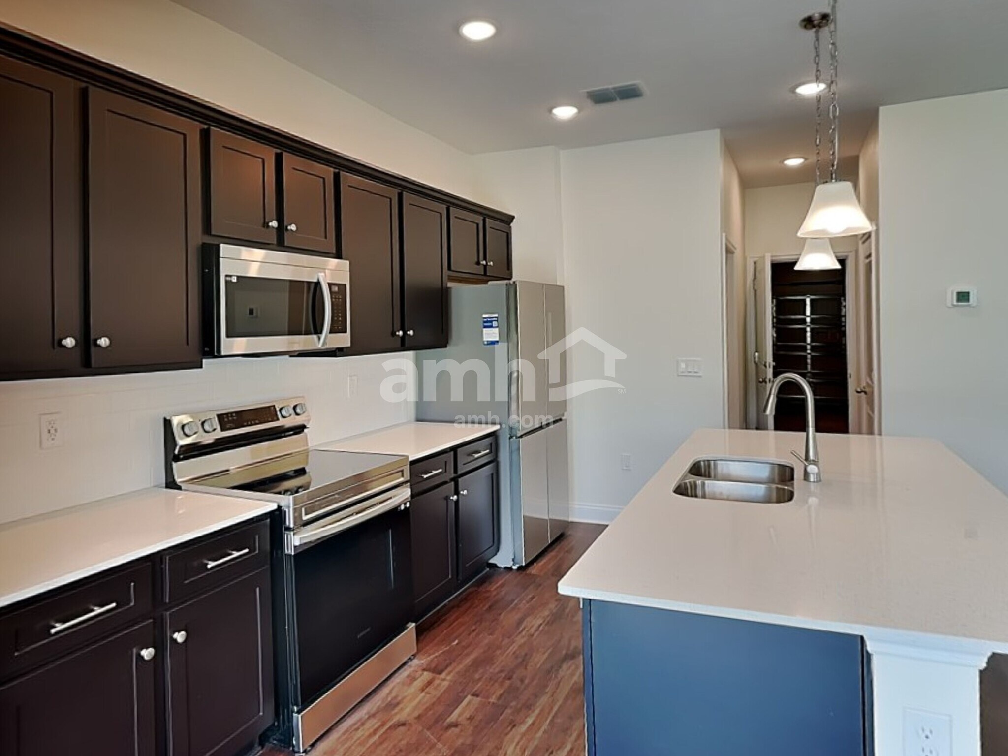 Building Photo - 6126 Little Blf Cir