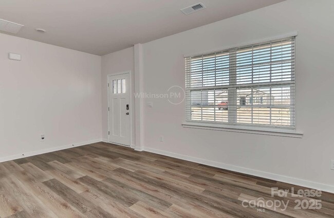 Building Photo - 149 Parker Claire Ln