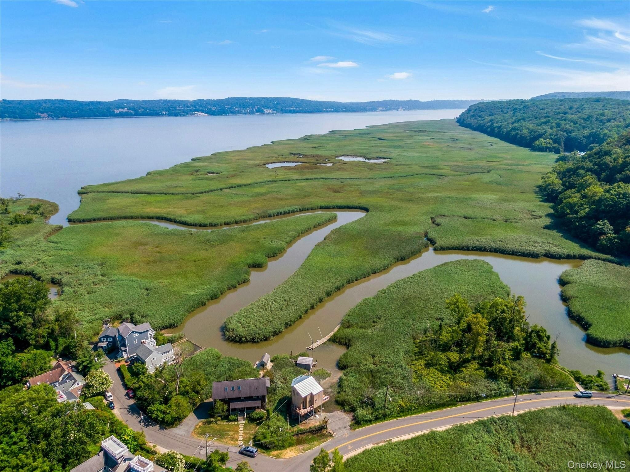 Building Photo - 93 Paradise Ave