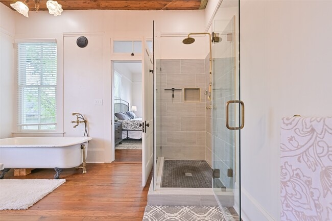 Building Photo - 1808 Avenue K