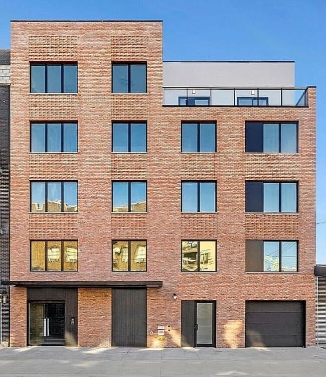 Building Photo - 12-16 30th Ave -401