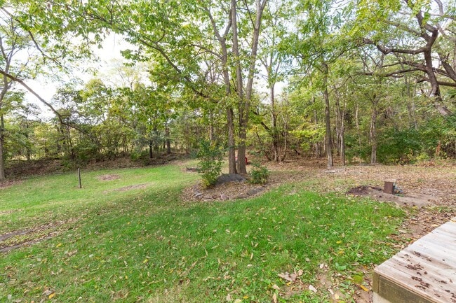 Building Photo - 2 Bed, 2 Bath Farmhouse-Style Home in Kear...