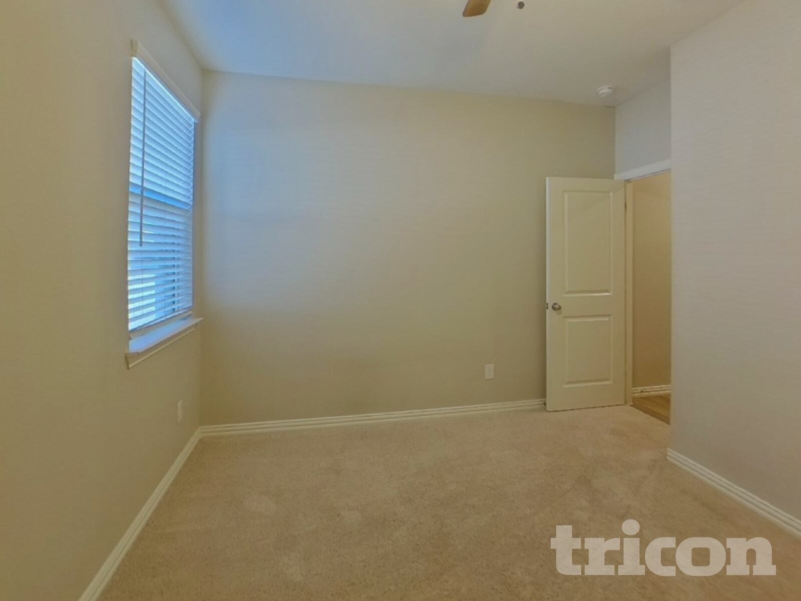 Building Photo - 231 Jenkinson Dr