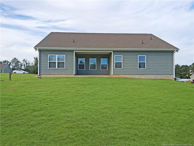 Building Photo - 142 Planters Ln