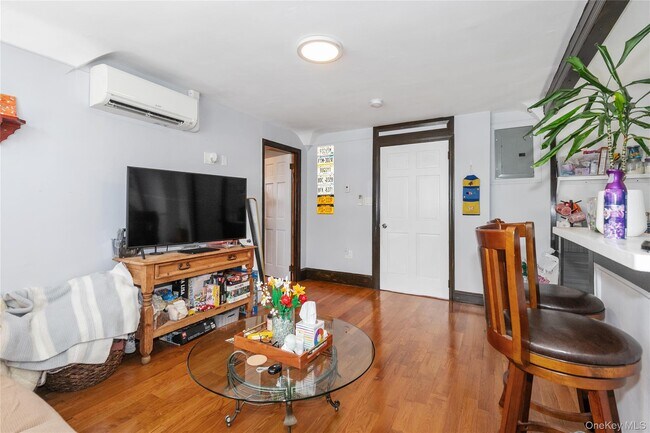 Building Photo - 87-13 135th St