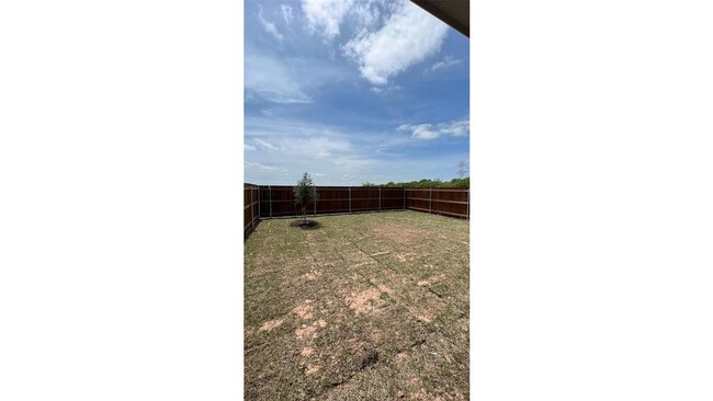 Building Photo - 600 Harvest Moon Dr