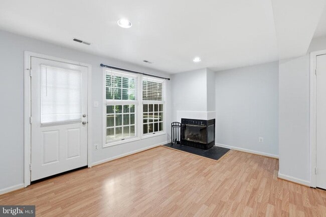 Building Photo - 5028 9th St S