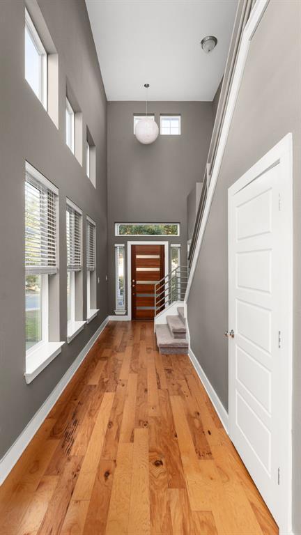 Building Photo - 5910 Swayden Ln