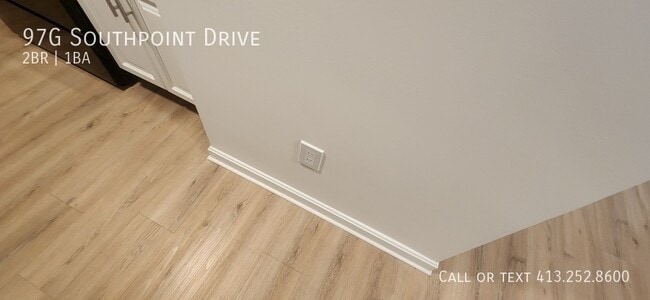 Building Photo - 97 Southpoint Dr