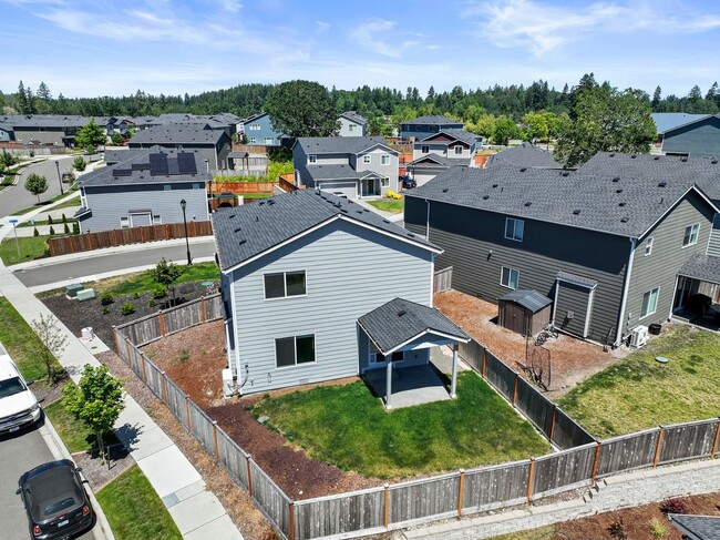 Building Photo - Modern 3-Bed Home in Lacey - $25K+ in Upgr...