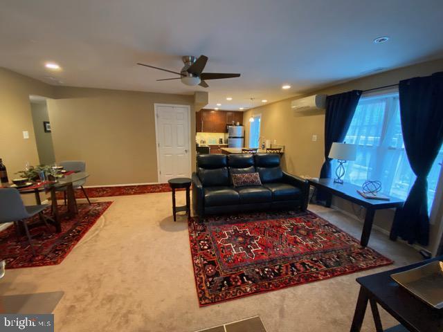 Building Photo - 8613 Brandt Pl