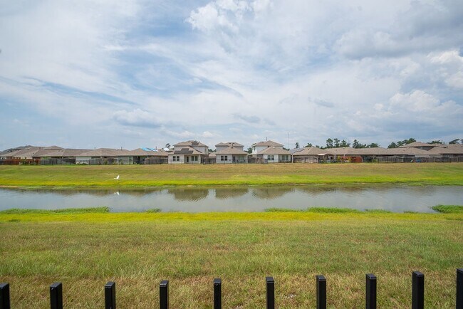 Building Photo - 14657 E Pine Heart Dr