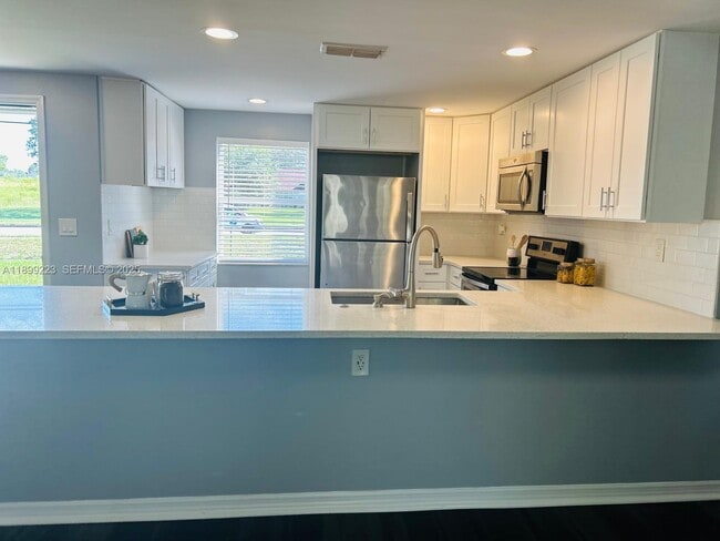 Building Photo - 2013 Finland Dr