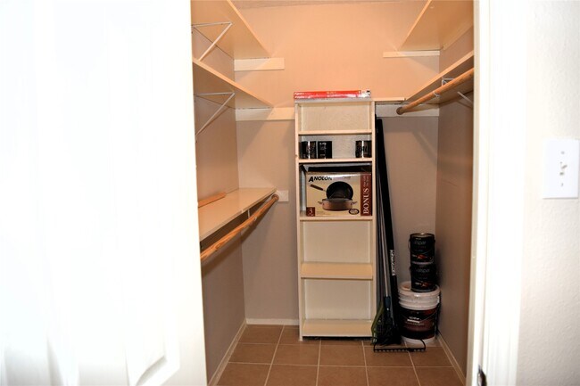 Building Photo - 4011 NASA Road 1