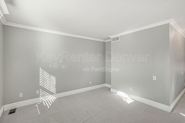 Building Photo - 3753 E Mallard St