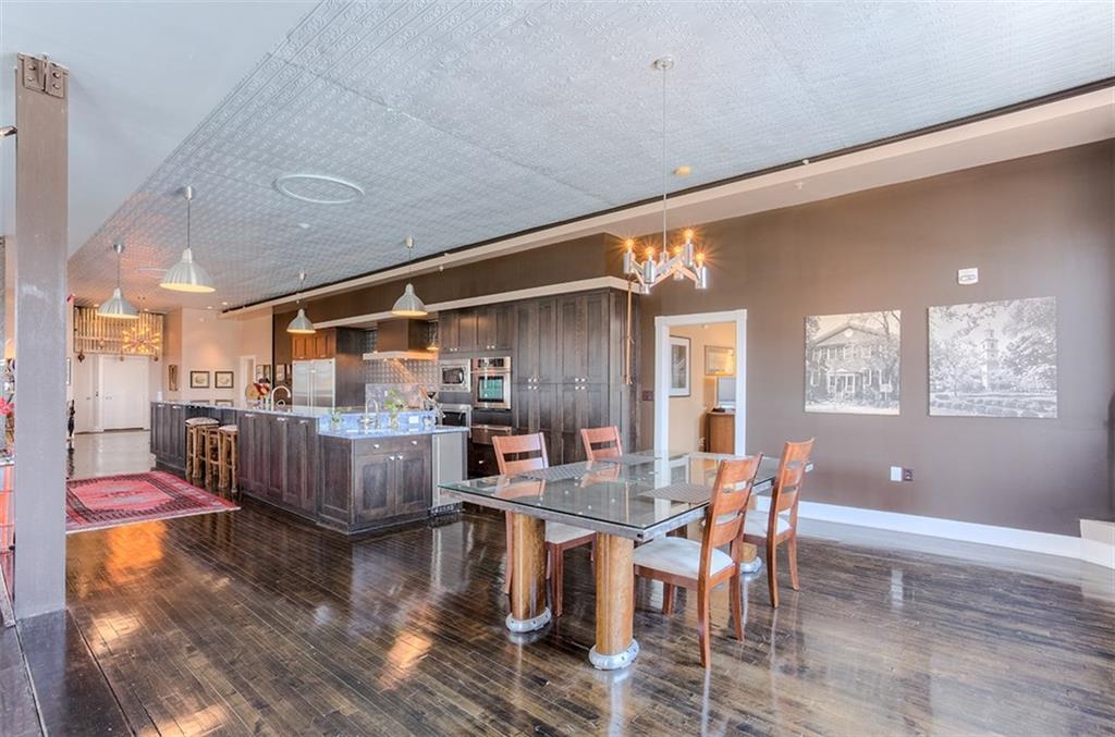 Dining Area - 612 Hull St