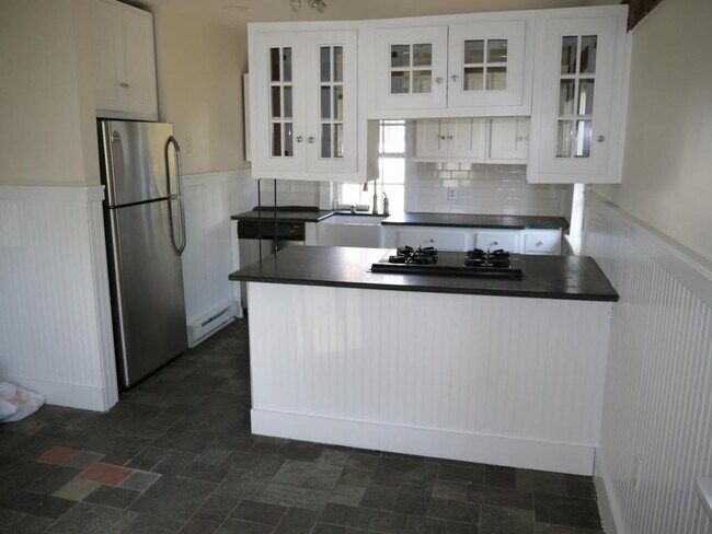 Building Photo - 110 Pear Alley