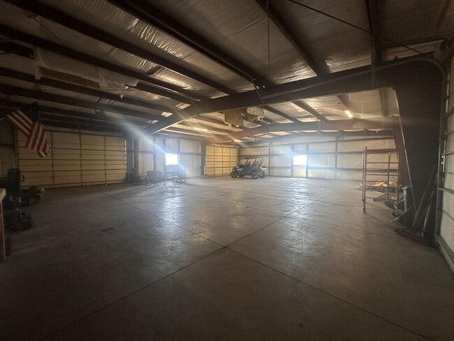 Building Photo - 469-922 Eternal Spring Way