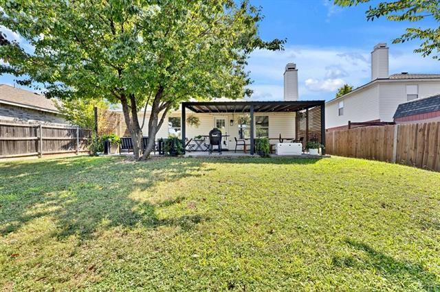 Building Photo - 8404 Early Dawn Trail