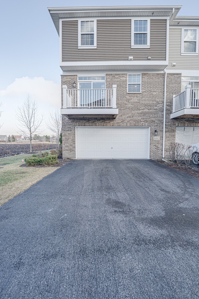 Building Photo - 4449 Monroe Ct