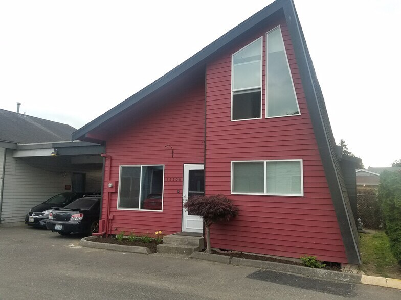 Building Photo - 1559 8th Street Northeast