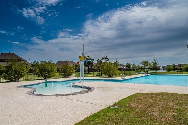 Building Photo - 3115 Sachse Ct