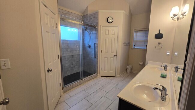 Building Photo - 5003 Will Fall Ln