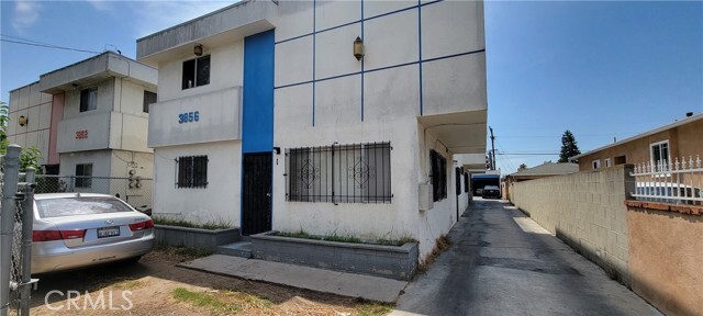 Building Photo - 3856 W 113th St