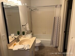 Building Photo - 1844 Zanzibar Ln N