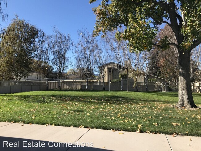 Building Photo - 2 br, 1.5 bath House - 666 Picasso Terrace
