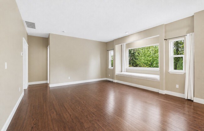 Building Photo - 17318 SW Galewood Dr