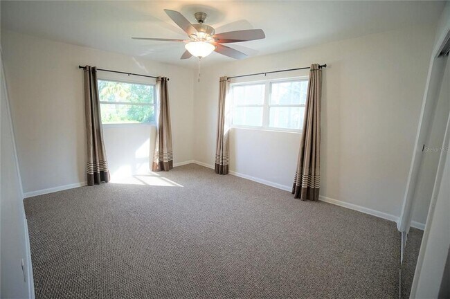 Building Photo - 1761 Cardinal Dr