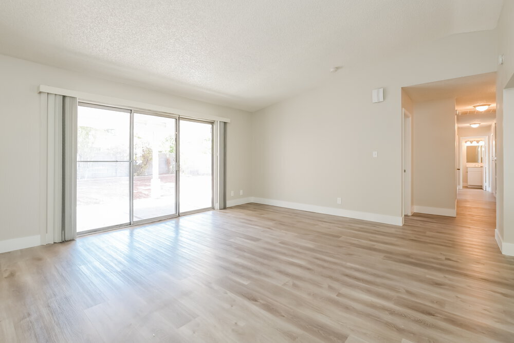 Building Photo - 1555 Calabria Dr