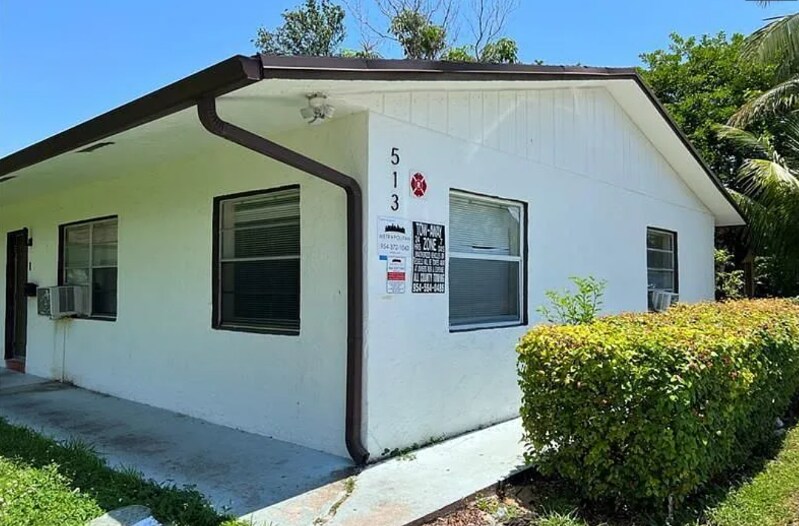 Primary Photo - 513 SW 2nd Ct