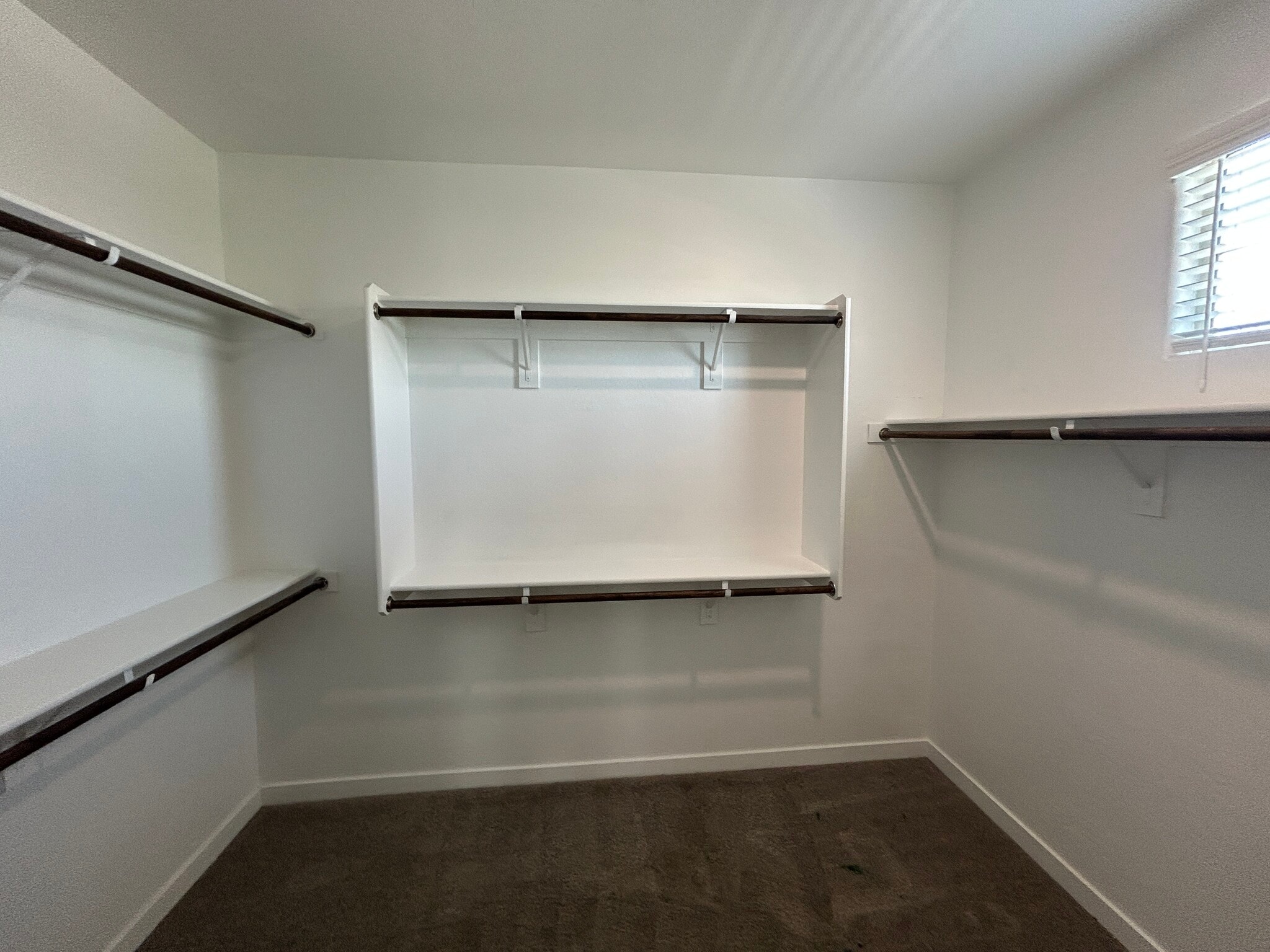 Building Photo - 4056 S Portland Ave
