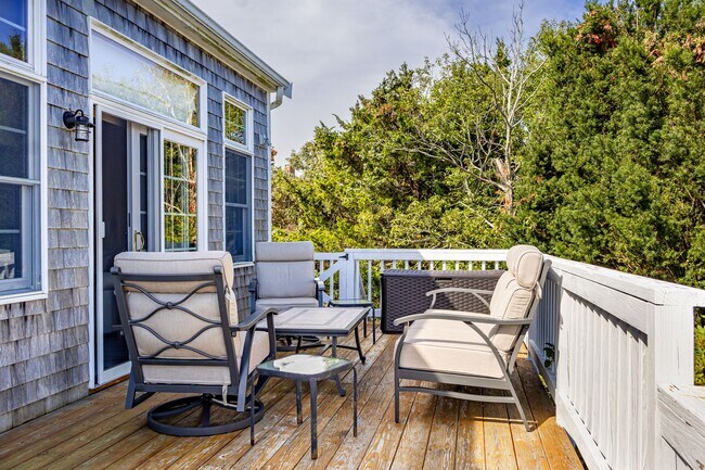 Building Photo - 3 Bemis Rd