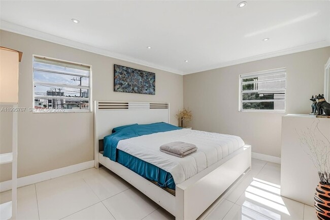 Building Photo - 618 Euclid Ave