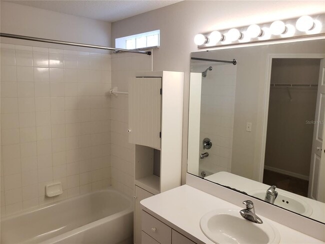 Building Photo - 15114 Deer Meadow Dr