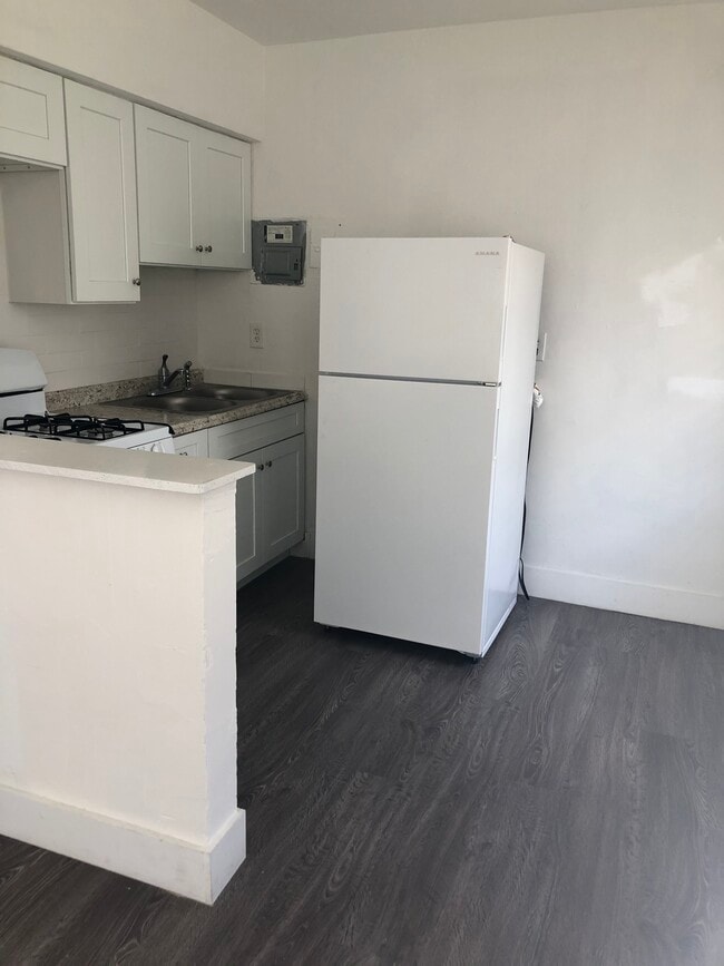 Building Photo - ATM 501, LLC