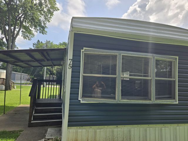 Building Photo - 1325 Wenlon Dr