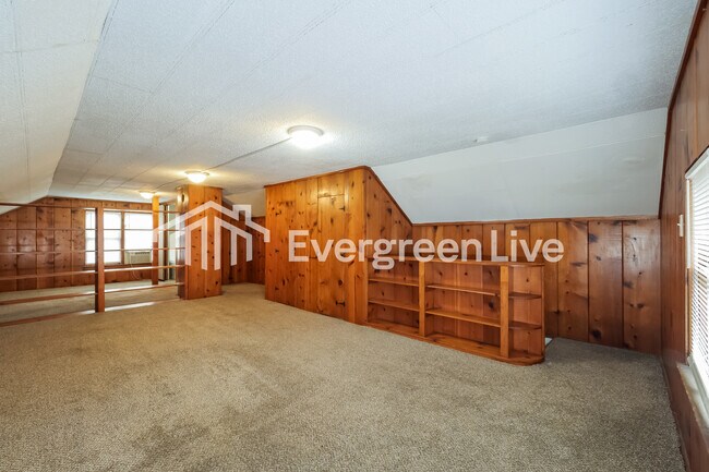 Building Photo - 7506 Lydia Ave