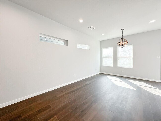 Building Photo - 18813 Luminescent Ln