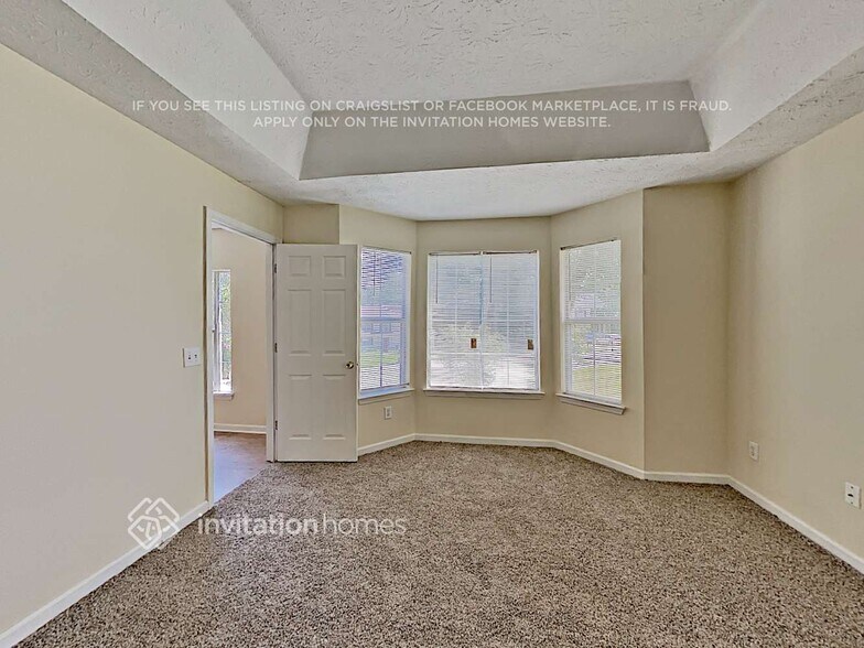 Building Photo - 2802 Crestworth Ln